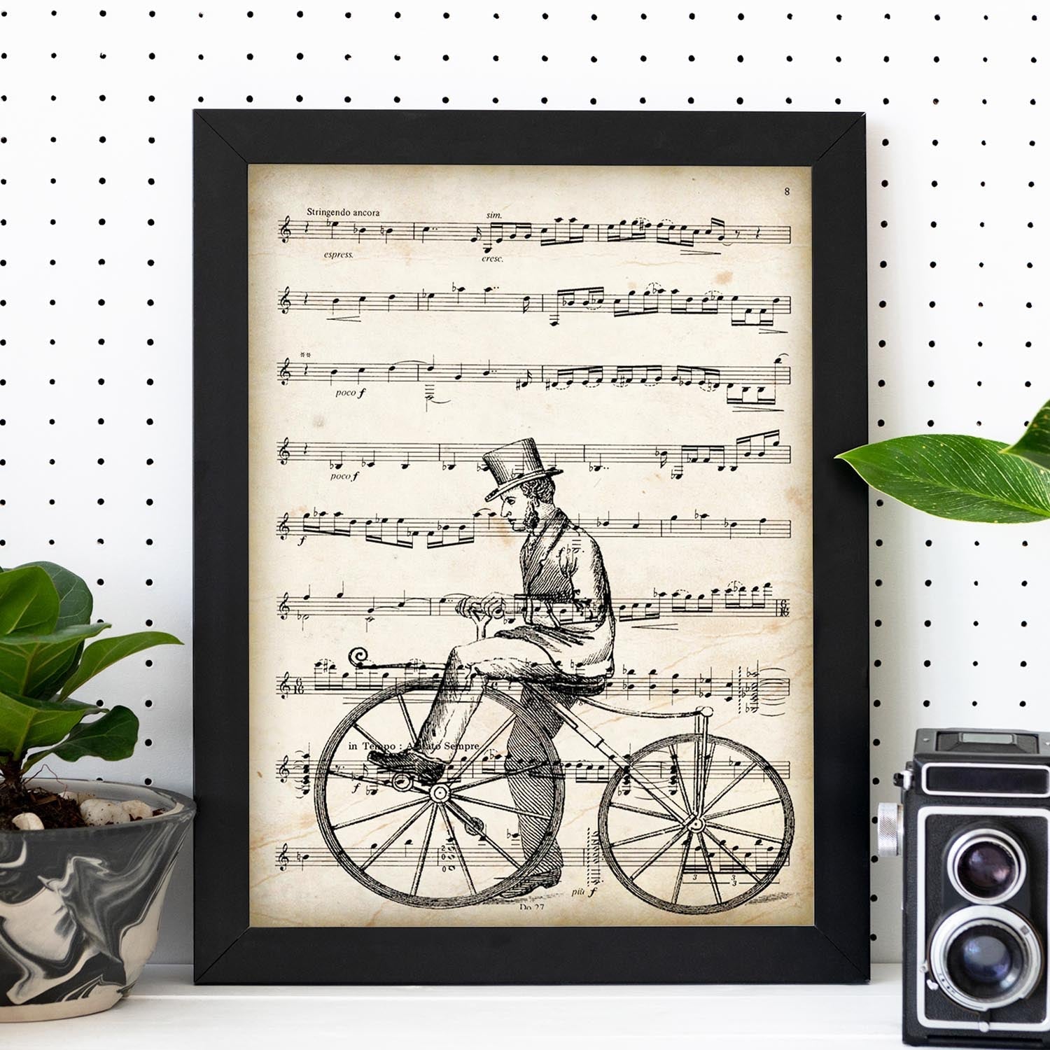 Poster de Bicicleta de madera sobre partitura. Láminas de imágenes con partituras. Diseño de música para el hogar.-Artwork-Nacnic-Nacnic Estudio SL