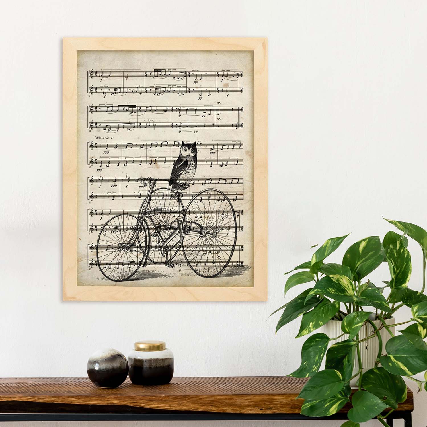 Poster de Buho en bicicleta sobre partitura. Láminas de imágenes con partituras. Diseño de música para el hogar.-Artwork-Nacnic-Nacnic Estudio SL