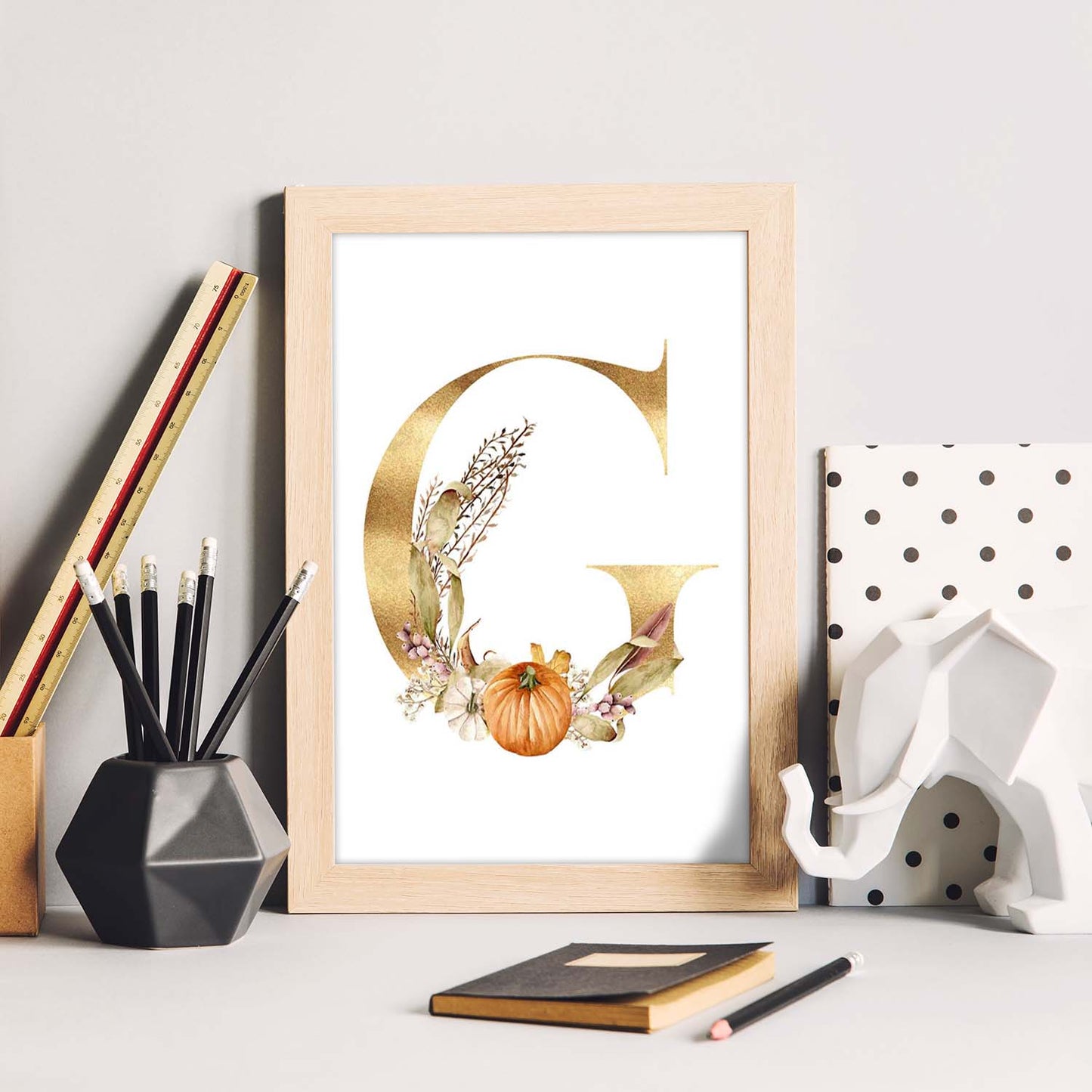 Poster de letra G. Lámina estilo Dorado Floral con imágenes del alfabeto.-Artwork-Nacnic-Nacnic Estudio SL