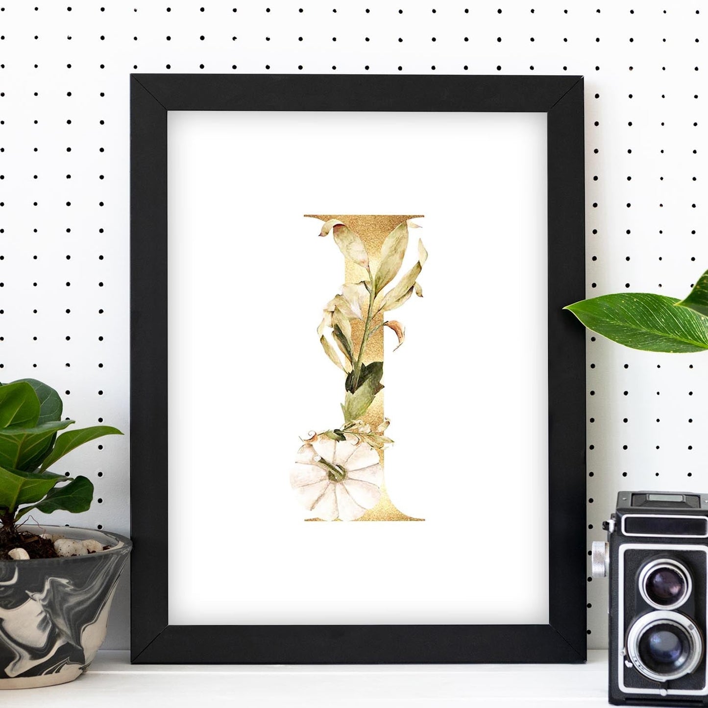 Poster de letra I. Lámina estilo Dorado Floral con imágenes del alfabeto.-Artwork-Nacnic-Nacnic Estudio SL