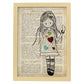 Poster de Niña vestido con corazones. Lámina para niñas con imágenes de chicas pequeñas.-Artwork-Nacnic-A4-Marco Madera clara-Nacnic Estudio SL