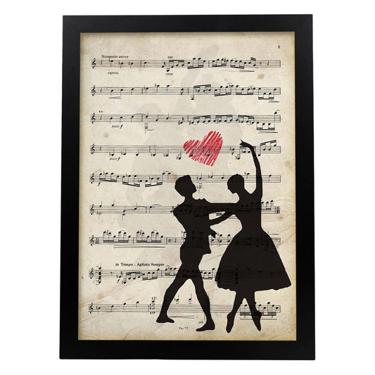 Poster de Pareja de ballet sobre partitura. Láminas de imágenes con partituras. Diseño de música para el hogar.-Artwork-Nacnic-A4-Marco Negro-Nacnic Estudio SL