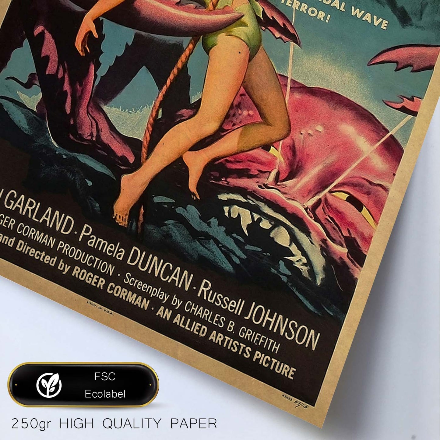 Poster vintage de Ataque de los monstruos cangrejo. con imágenes vintage y de publicidad antigua.-Artwork-Nacnic-Nacnic Estudio SL