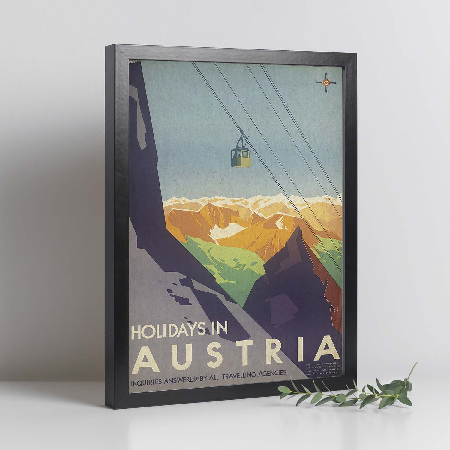 Poster vintage. Cartel vintage de montañas europeas. Navidades en Austria.-Artwork-Nacnic-Nacnic Estudio SL
