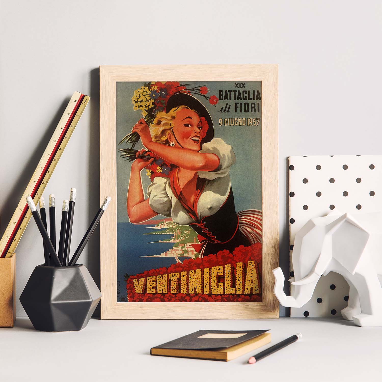 Poster vintage. Cartel Vintage la batalle de las flores de 1957.-Artwork-Nacnic-Nacnic Estudio SL
