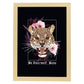 Posters con mensajes felices ilustrados. Lámina de decoración 'Be Yourself, Babe' con frases motivadoras y llenas de energia.-Artwork-Nacnic-A4-Marco Madera clara-Nacnic Estudio SL