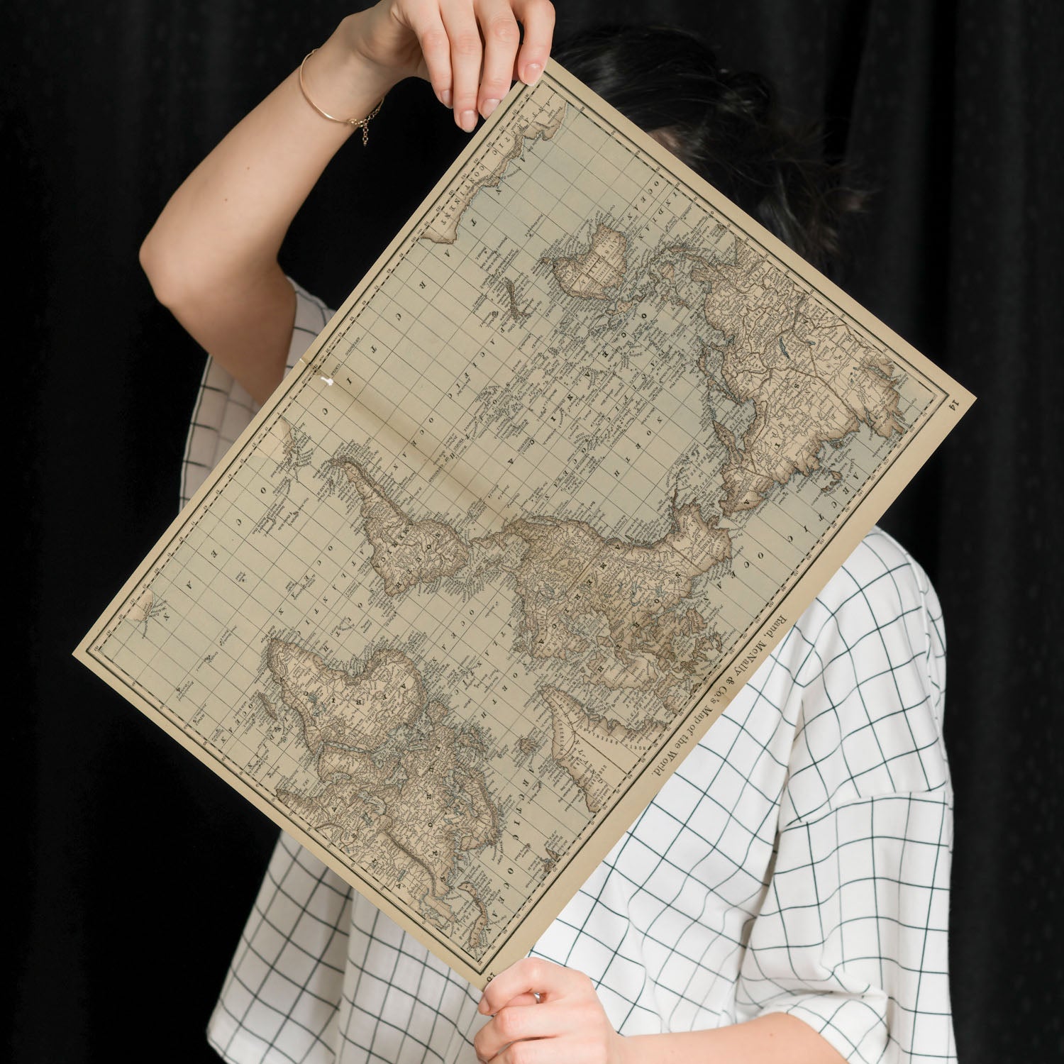 Rand_McNally__Cos_Map-of-the-World-1887-Artwork-Nacnic-Nacnic Estudio SL
