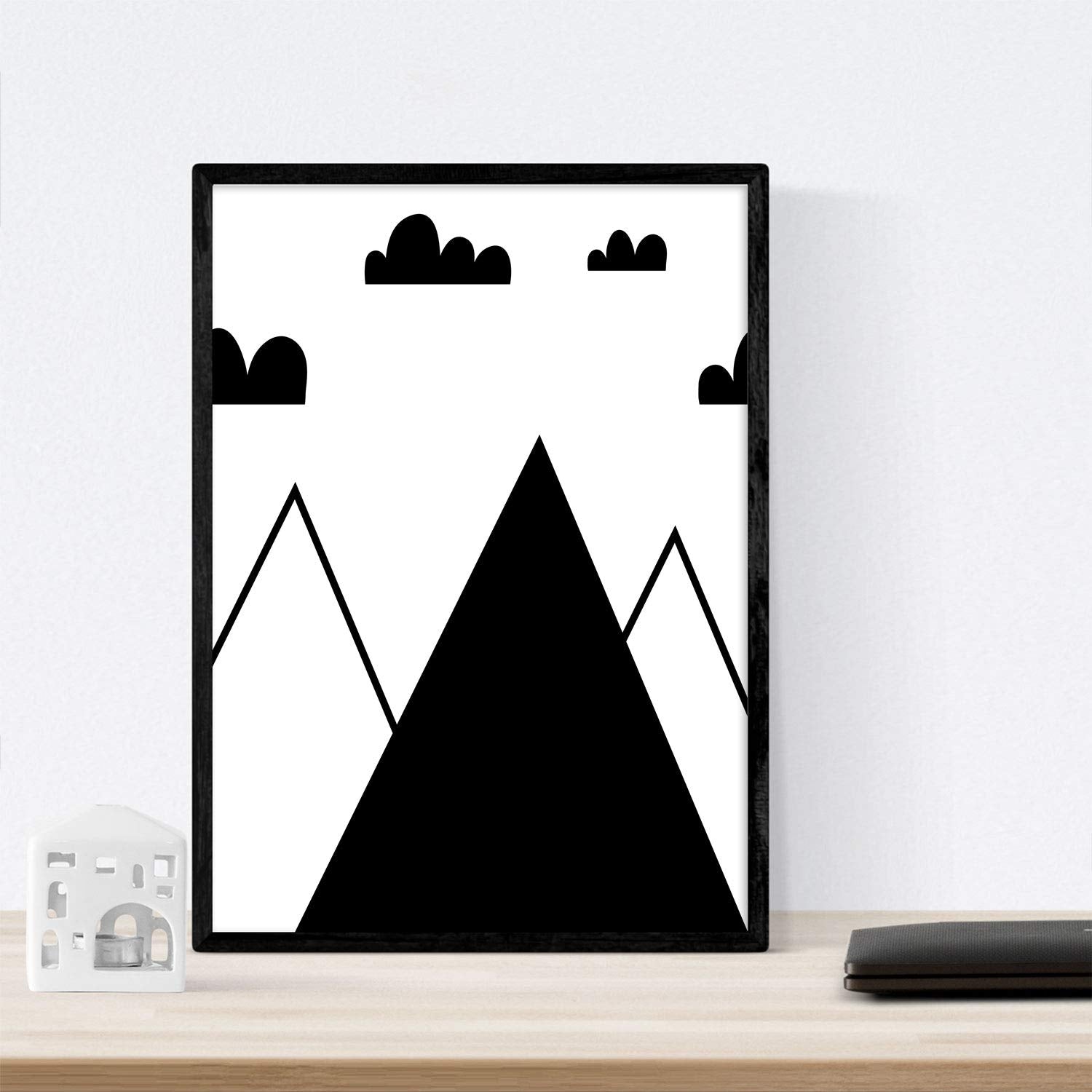 Set de 4 láminas "Casita, luna, montañas y nube con corazones". Posters de animales.-Artwork-Nacnic-Nacnic Estudio SL