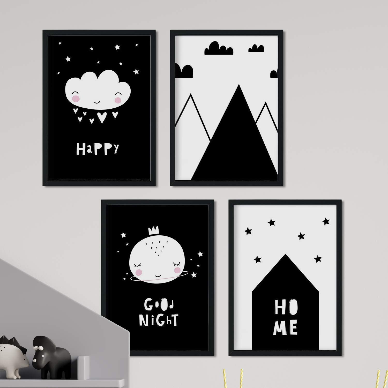 Set de 4 láminas "Casita, luna, montañas y nube con corazones". Posters de animales.-Artwork-Nacnic-Nacnic Estudio SL