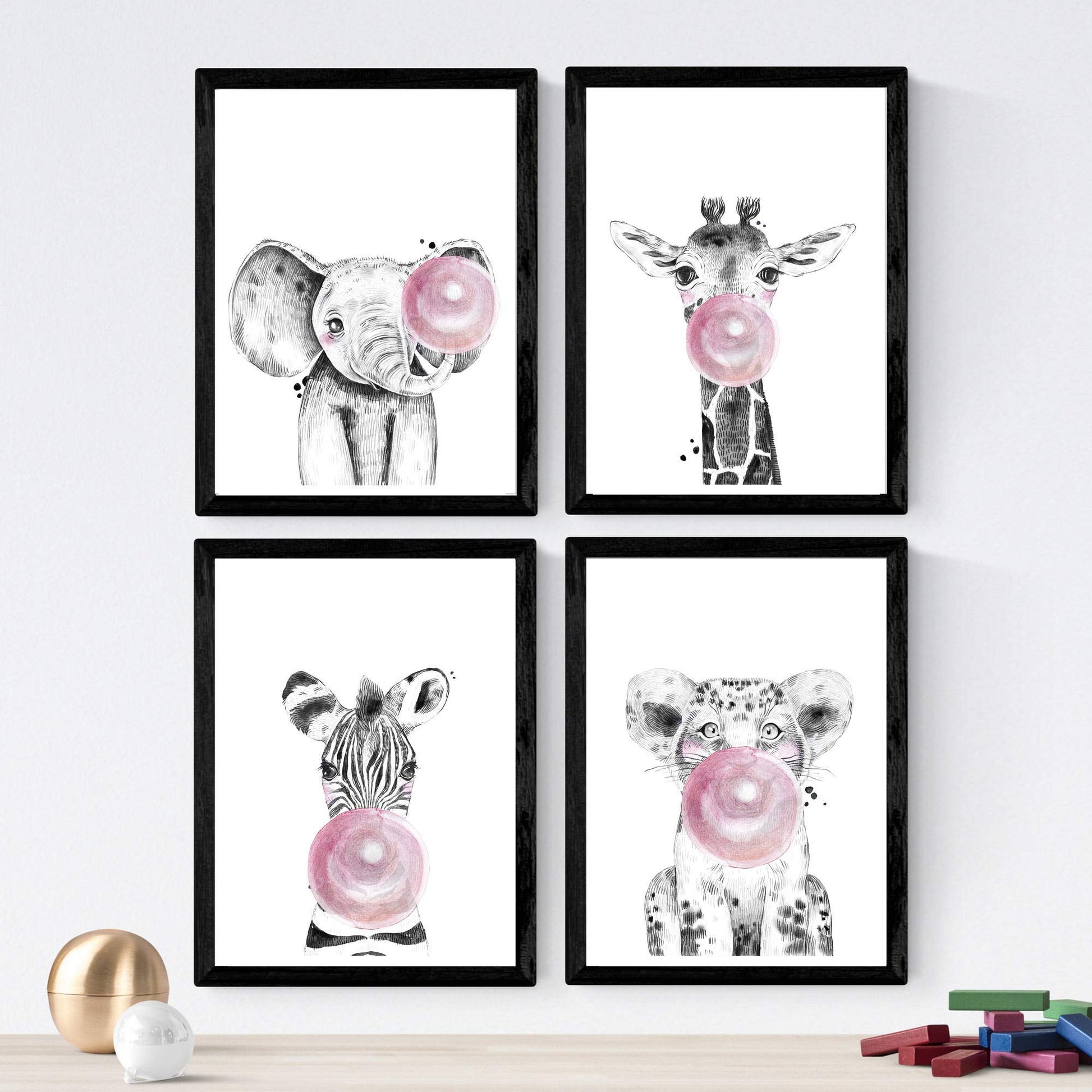 Set de 4 láminas de Animales Infantiles con Chicle Rosa,en , Poster Papel 250 gr Marco-Artwork-Nacnic-Nacnic Estudio SL