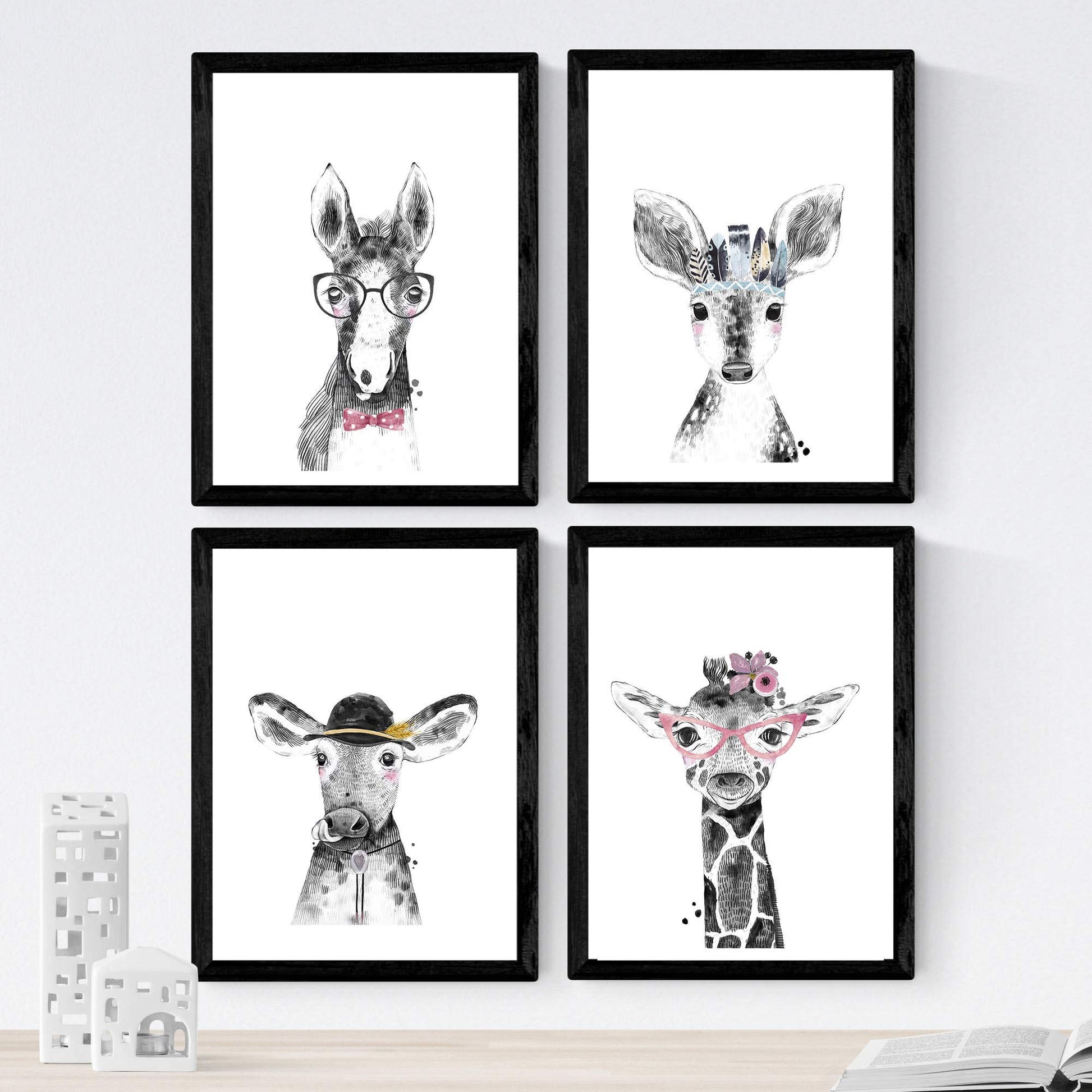 Set de 4 láminas de Animales Infantiles Con Gafas Y Plumas, en-Artwork-Nacnic-Nacnic Estudio SL