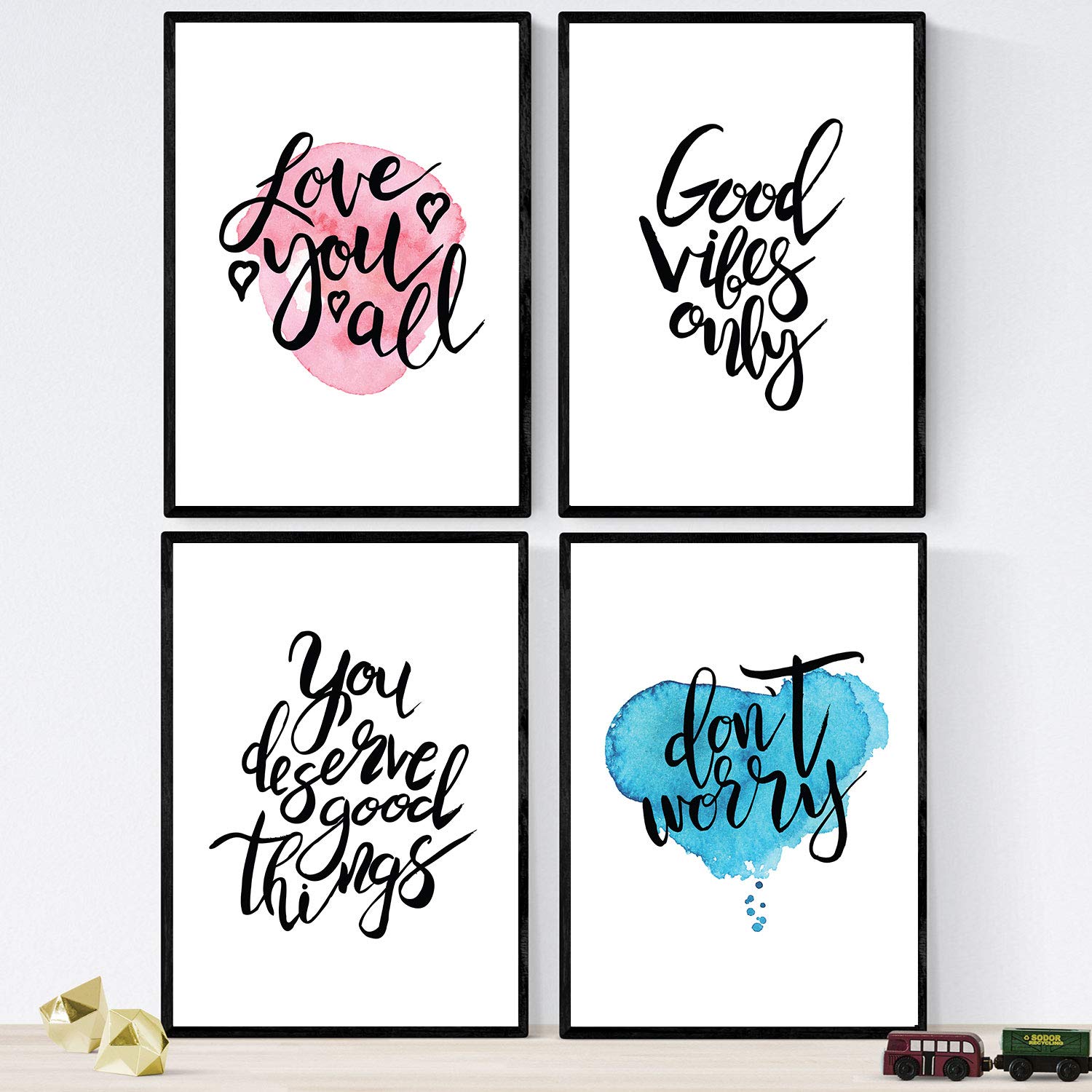 Set de láminas con mensajes felices y coloridos. Pack de posters 'Good Vives'.-Artwork-Nacnic-Nacnic Estudio SL