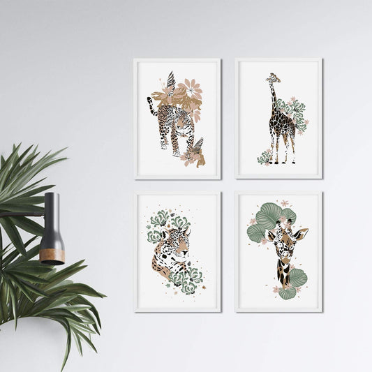 Set de posters de animales de la jungla. Lámina Leopardo Jirafa con diseño de animales, flores y plantas de la jungla.-Artwork-Nacnic-Nacnic Estudio SL