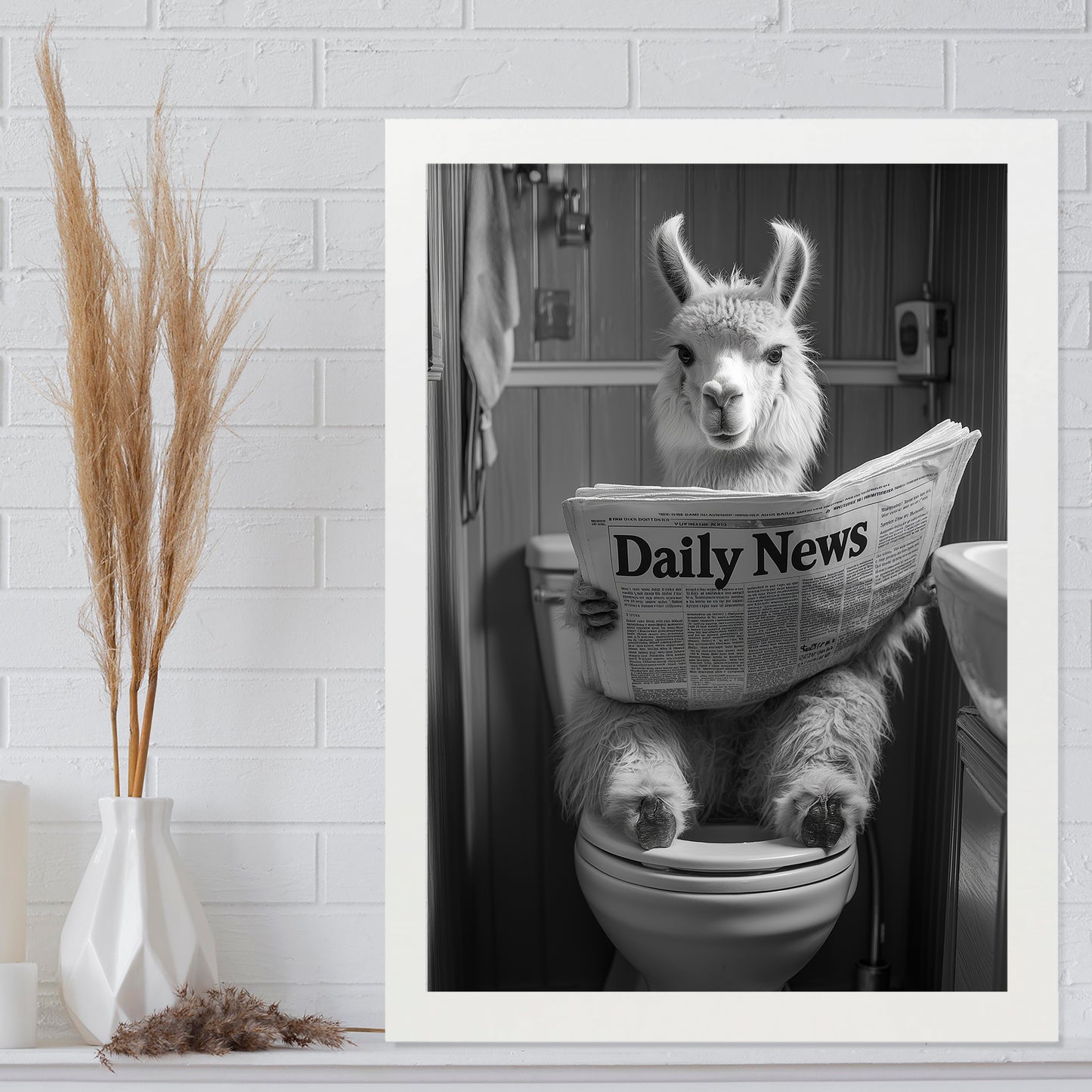 Set de 3 Cuadros Animales Leyendo Periódico En El Inodoro, Gato, Perro, Llama, Póster en Blanco y Negro con Ilustración Impresa en Estilo B/N para Decorar las Paredes del Inodoro, Baño, Lavabo, WC